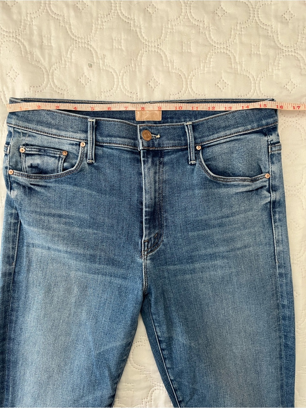 MOTHER The Weekender Fray Flared Jeans A Groovy Kind Of Love 32 - Picture 6 of 16
